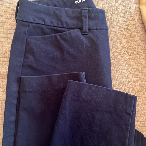 Old Navy Pixie pants - Picture 6 of 6